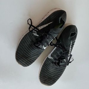 Nike Free N Fly Knit sneakers.